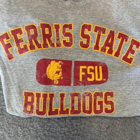 Ferris State Size S Long Sleeve - Picture 2 of 2